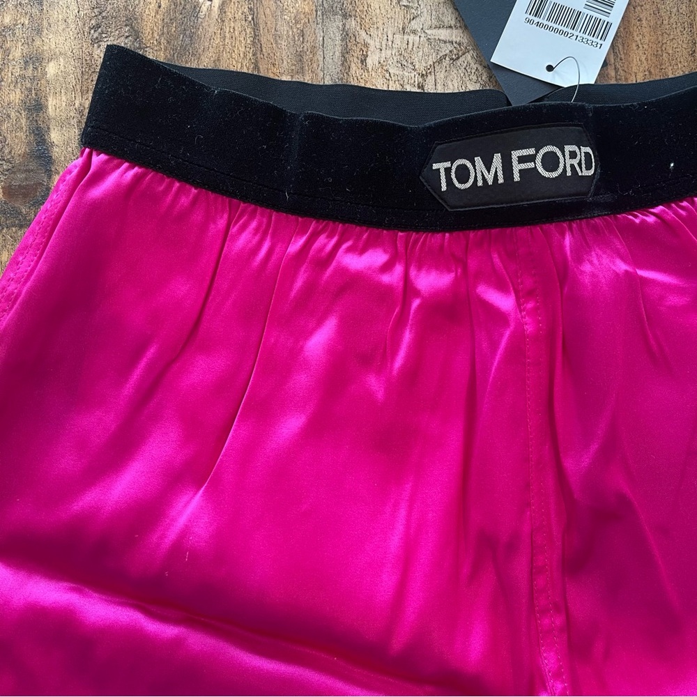 Pink Tom Ford Silk Shorts XS - Picture 3 of 5